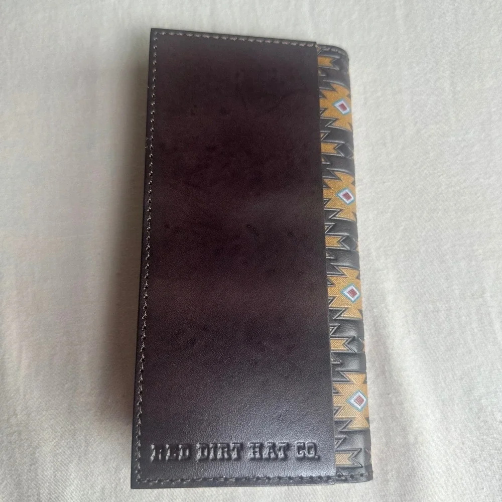 Red Dirt Hat Co Men Rodeo Wallet Genuine Leather Southwestern Pattern 23111876W5